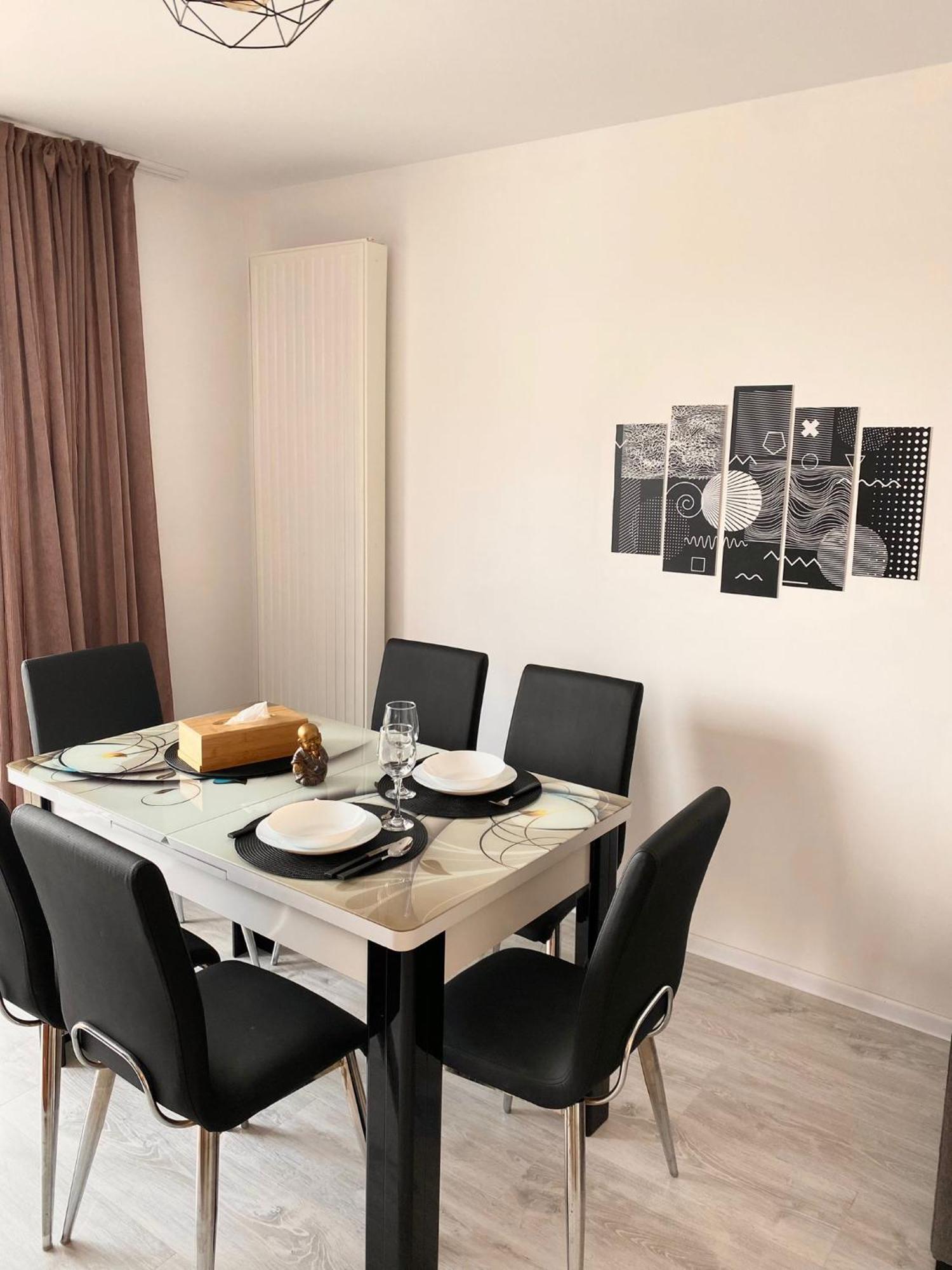 Jad - Luxury 3 Rooms & 2 Rooms Apartments In Kasper, Near Coresi Mall 브라쇼브 외부 사진