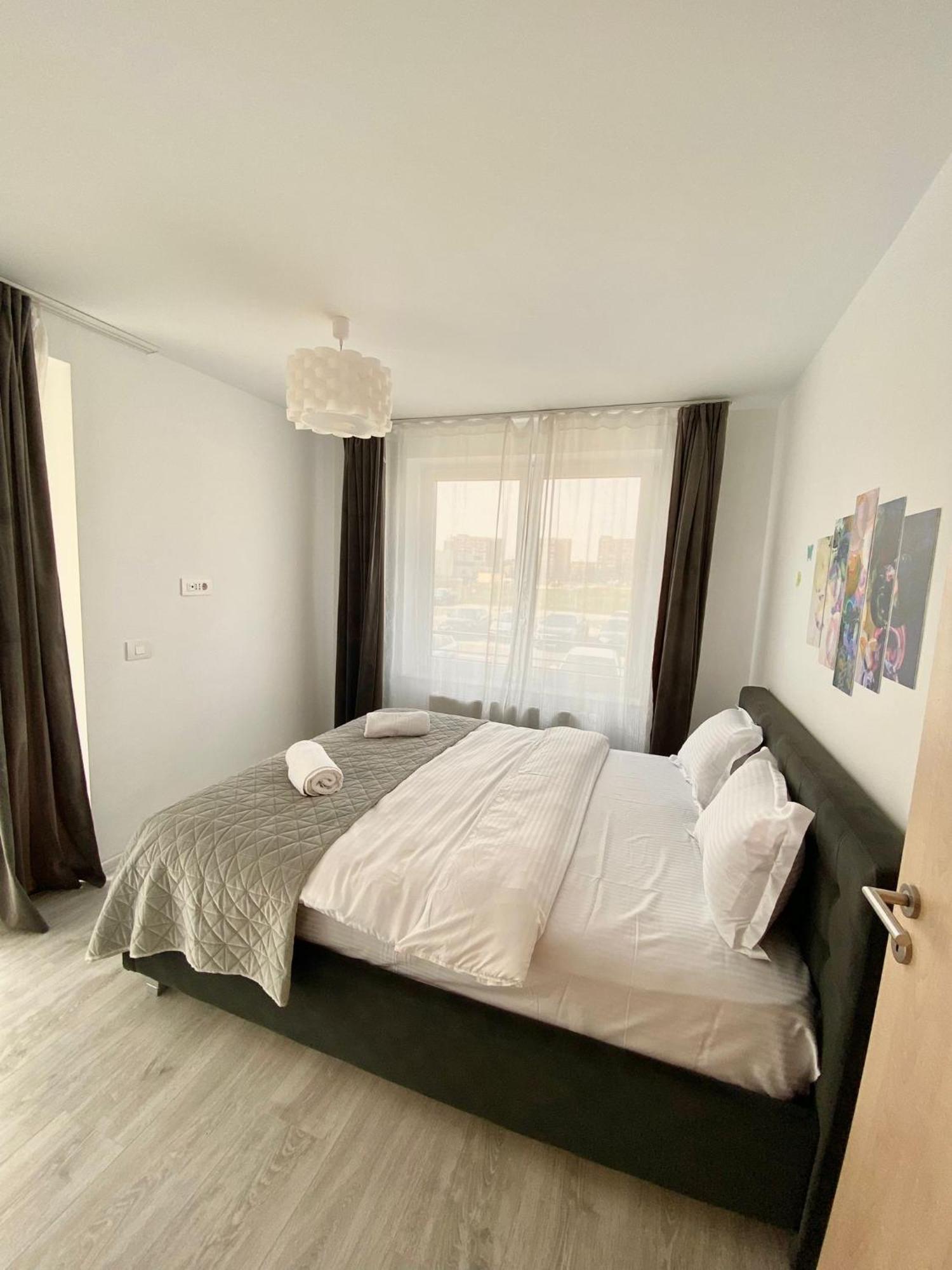 Jad - Luxury 3 Rooms & 2 Rooms Apartments In Kasper, Near Coresi Mall 브라쇼브 외부 사진
