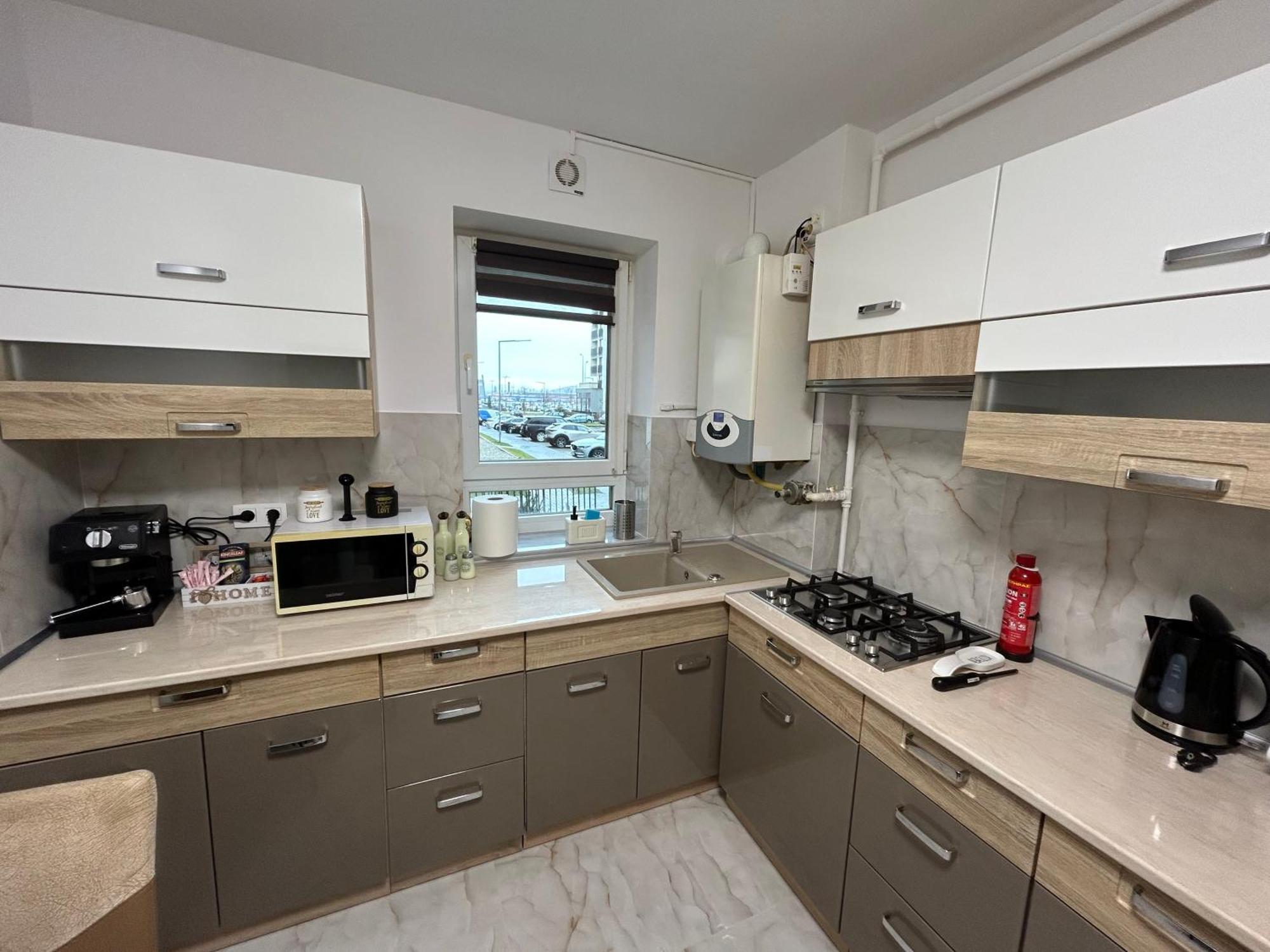 Jad - Luxury 3 Rooms & 2 Rooms Apartments In Kasper, Near Coresi Mall 브라쇼브 외부 사진