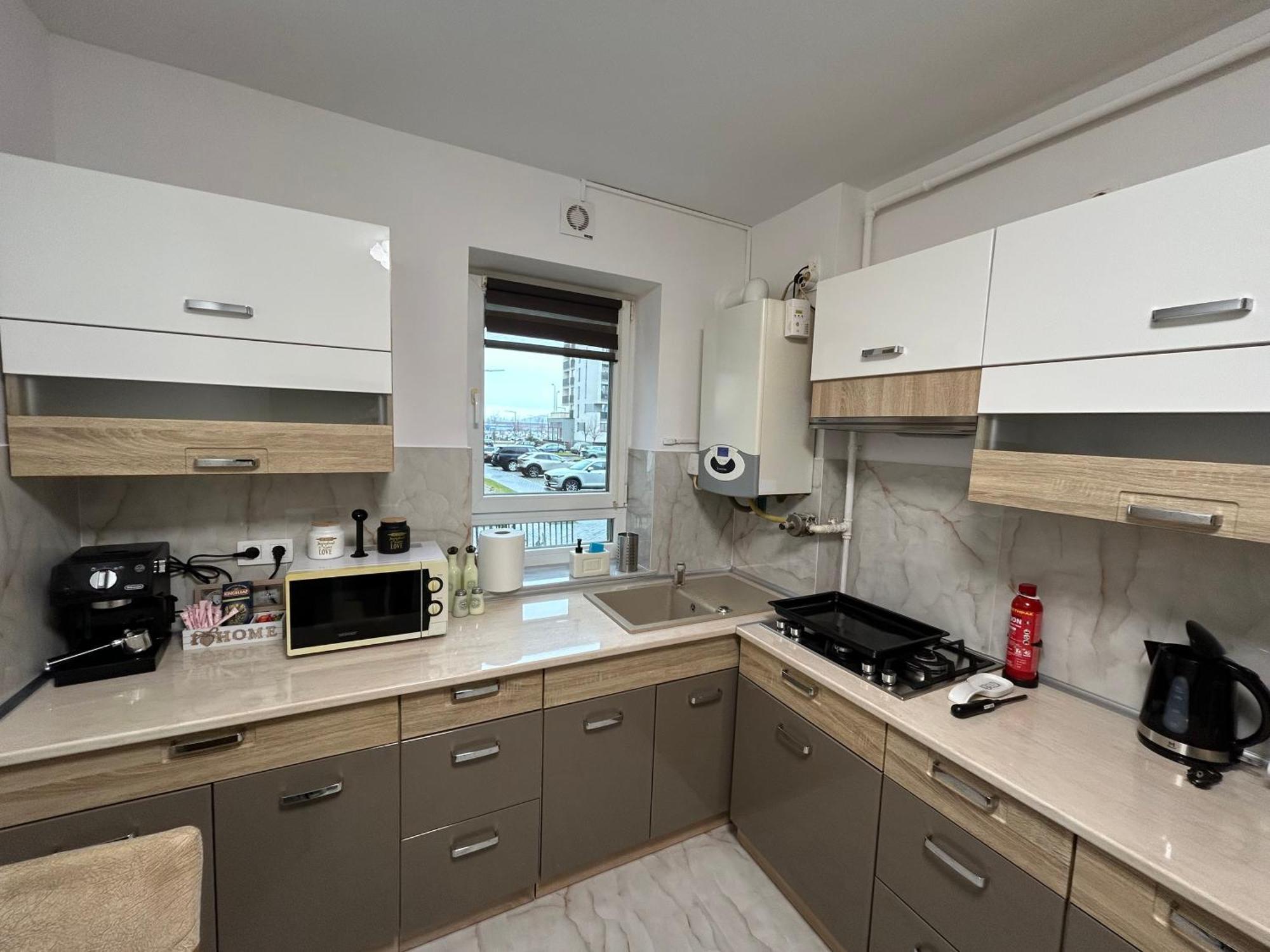 Jad - Luxury 3 Rooms & 2 Rooms Apartments In Kasper, Near Coresi Mall 브라쇼브 외부 사진