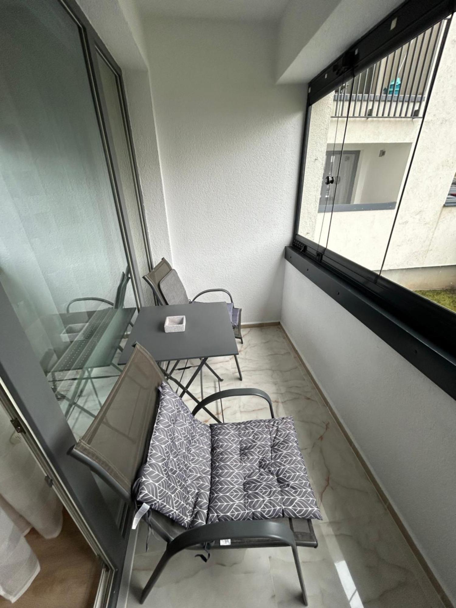 Jad - Luxury 3 Rooms & 2 Rooms Apartments In Kasper, Near Coresi Mall 브라쇼브 외부 사진